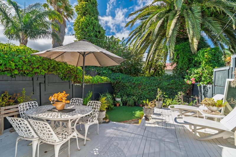 2 Bedroom Property for Sale in Harfield Village Western Cape